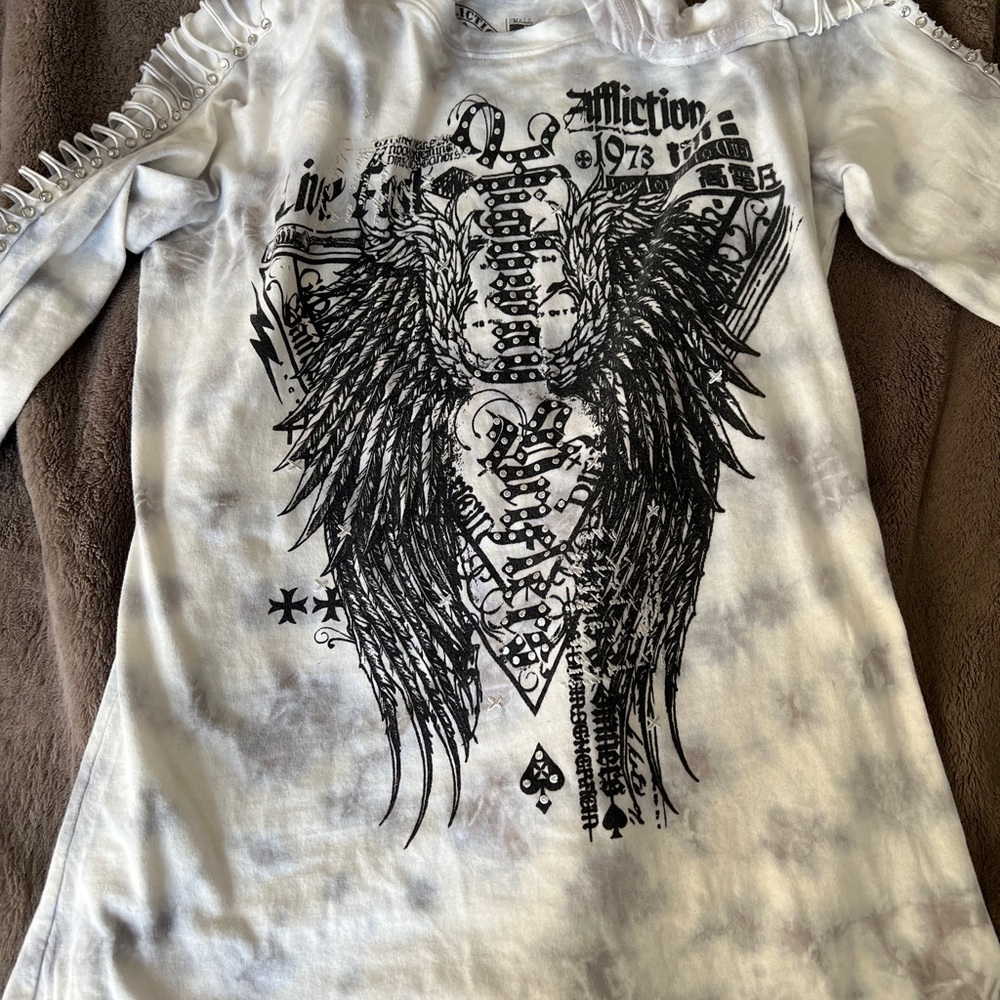 White gray long sleeve shirt with rhinestones graphic design